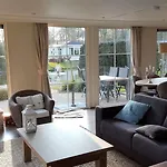 ホリデーパーク Bospark エーデ